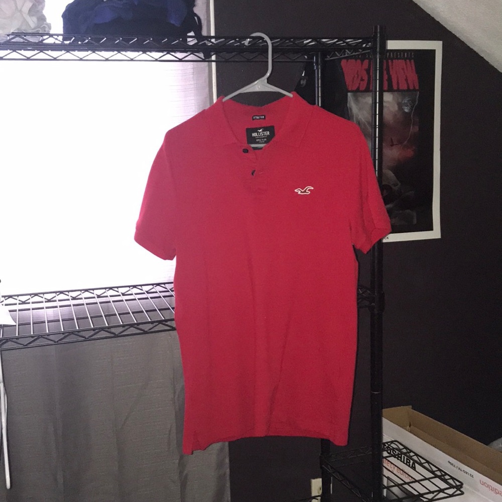 Men’s red hollister polo